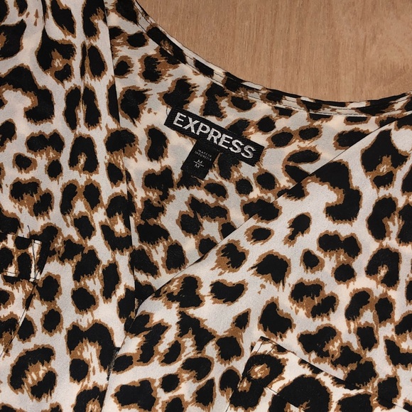 Express button front leopard blouse - Picture 6 of 8